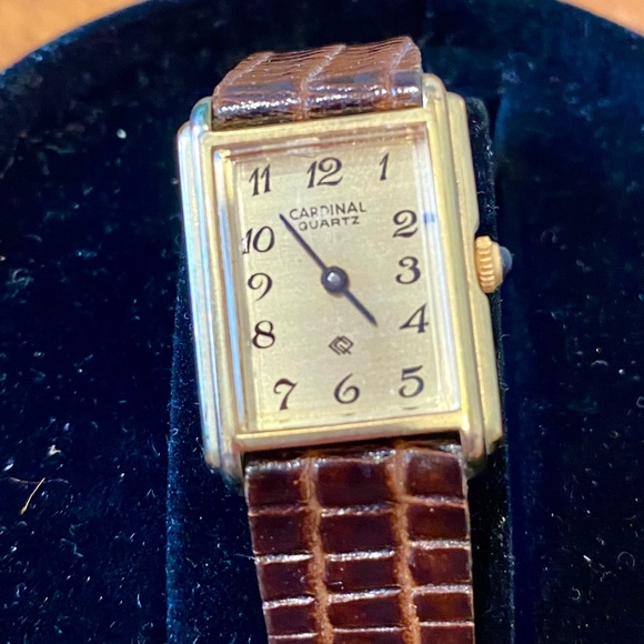 Vintage Woman's Cardinal Watch - Picture 3 of 9